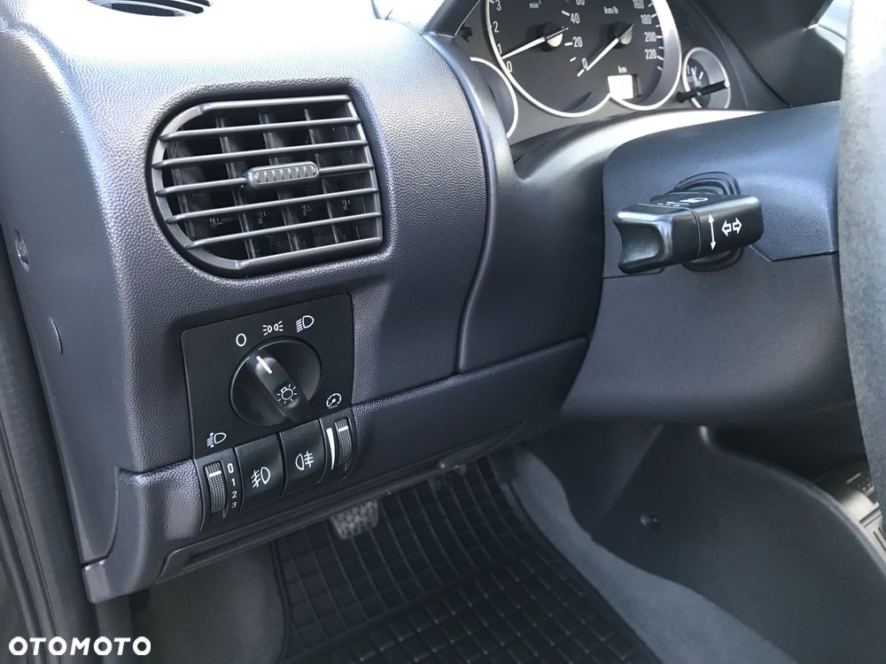 Opel Corsa 1.2 16V Limited Edition - 15