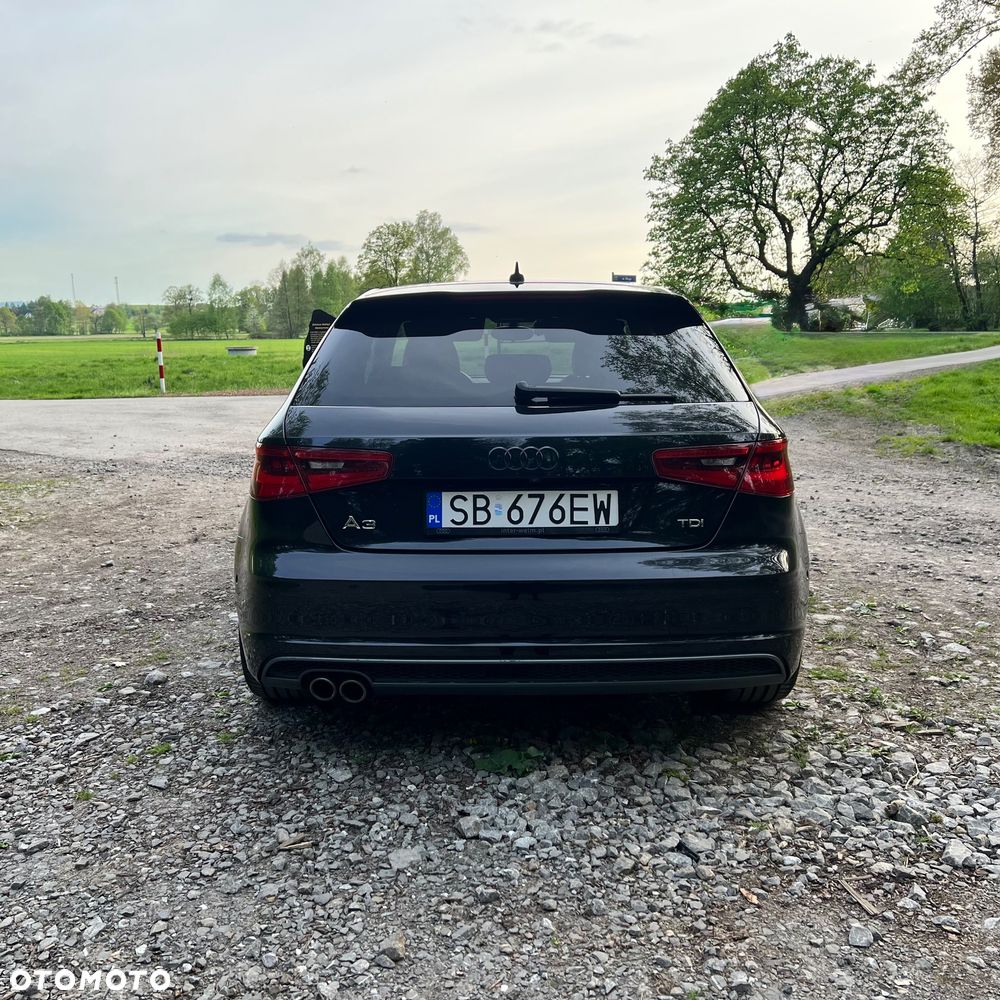 Audi A3 Sportback 2.0 TDI S tronic S line Sportpaket - 6