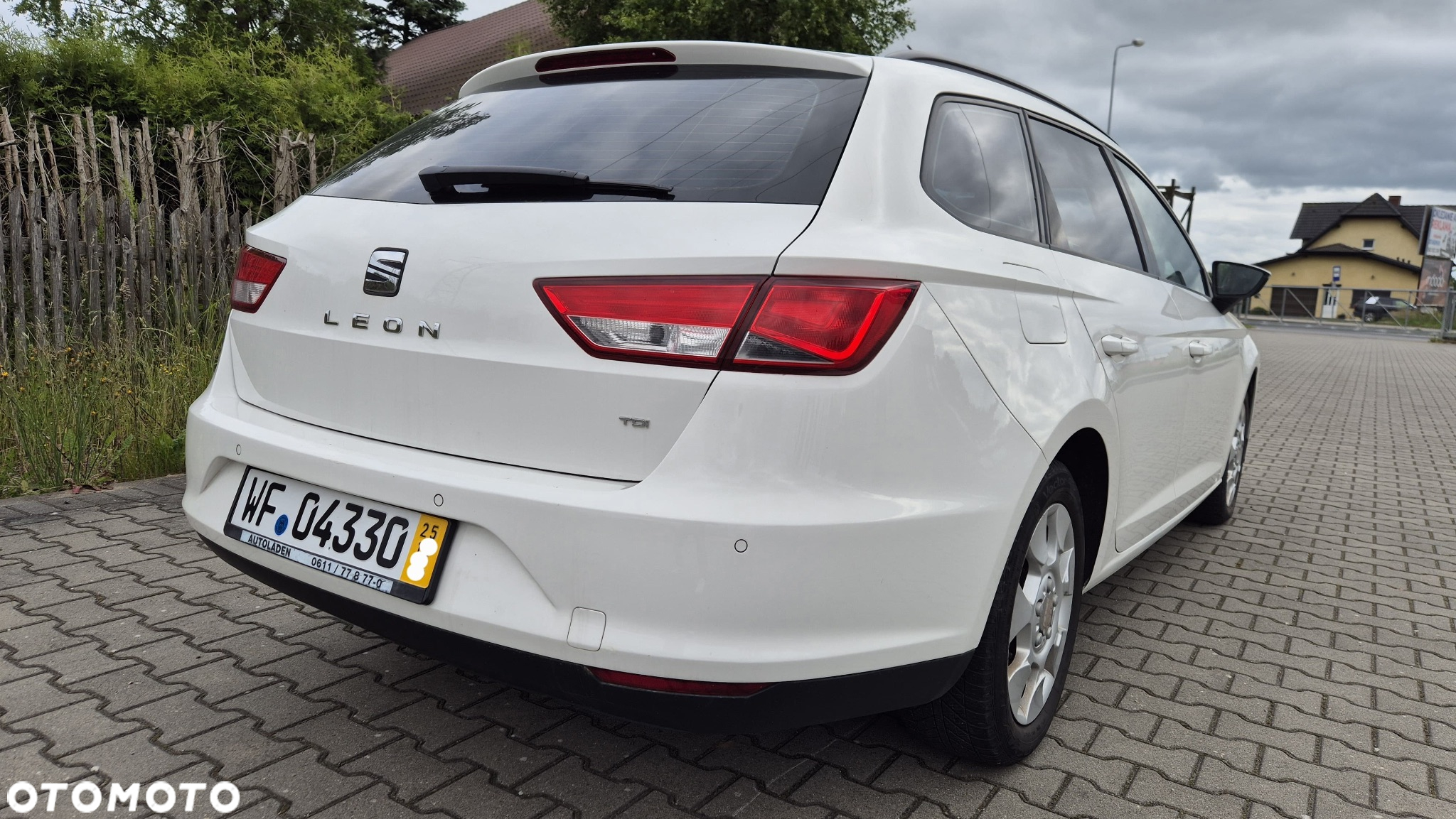 Seat Leon 1.6 TDI DPF Ecomotive Reference - 9