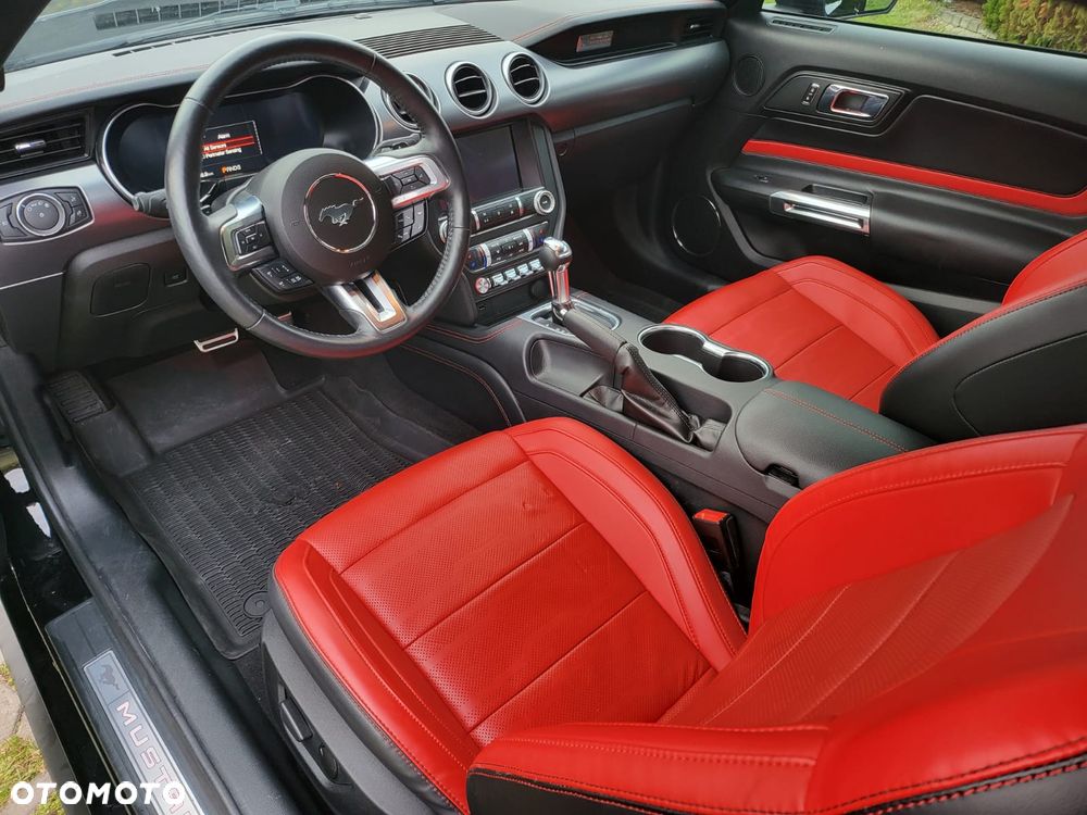 Ford Mustang - 5