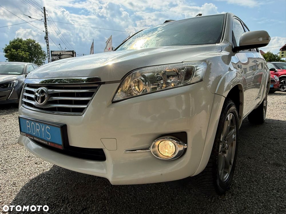 Toyota RAV4 2.2 D-4D 4x4 Automatik Executive - 37