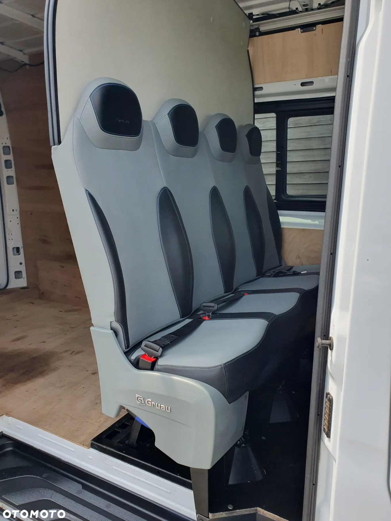 Mercedes-Benz SPRINTER - 14