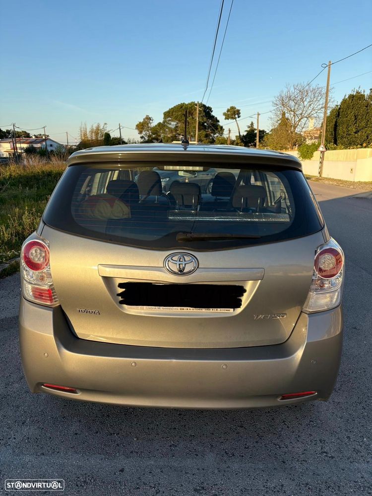 Toyota Verso 2.0 D-4D Energy - 4