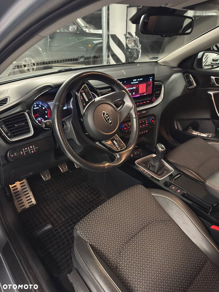 Kia Ceed 1.5 T-GDI Business Line - 6
