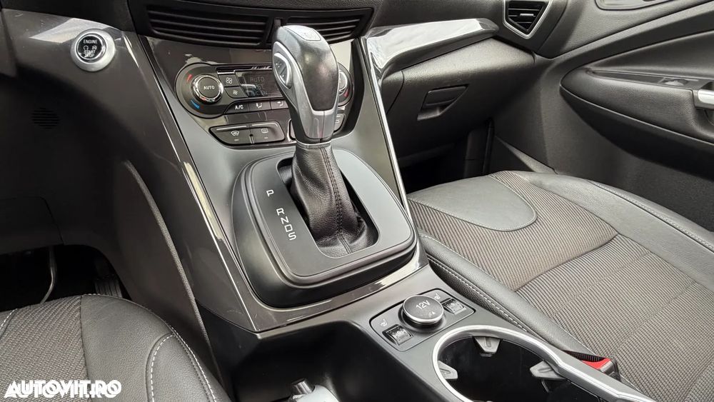 Ford Kuga 2.0 TDCi 4WD Powershift Titanium - 8