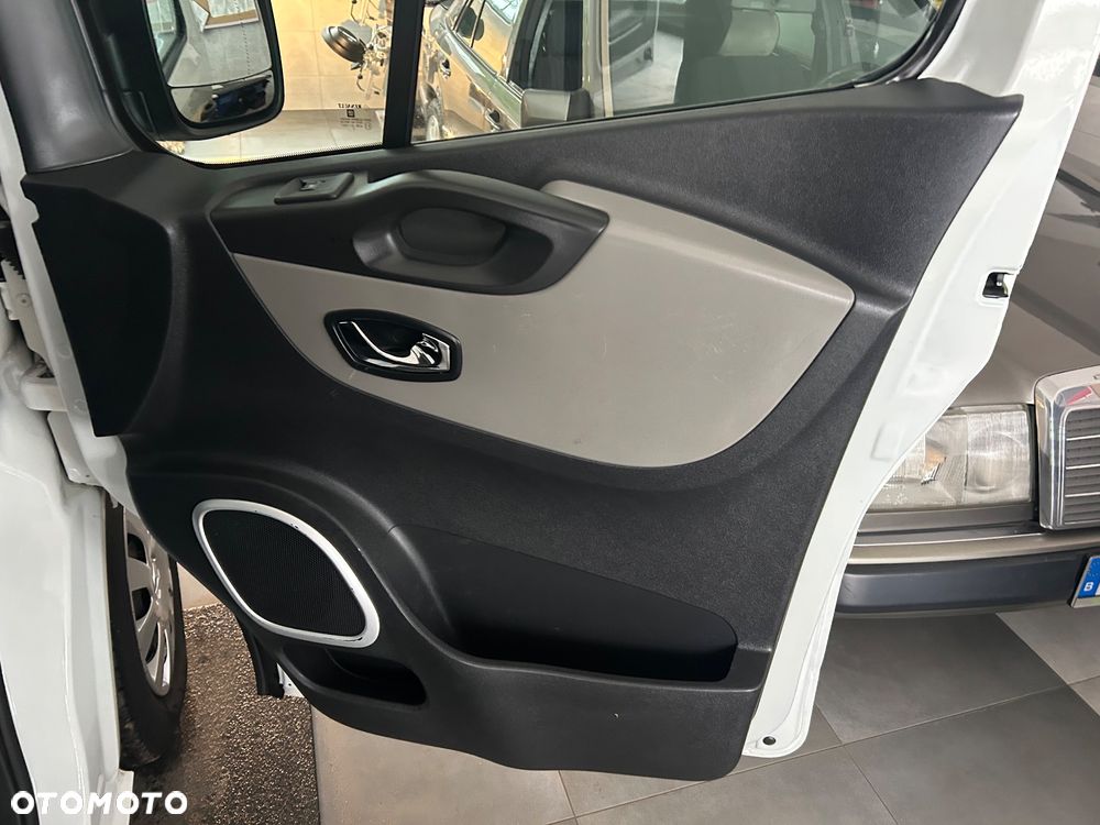 Renault Trafic - 29