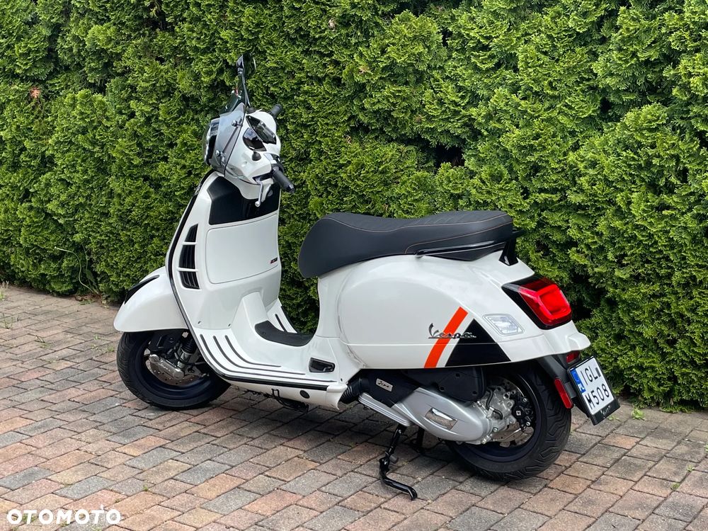 Vespa GTS - 12