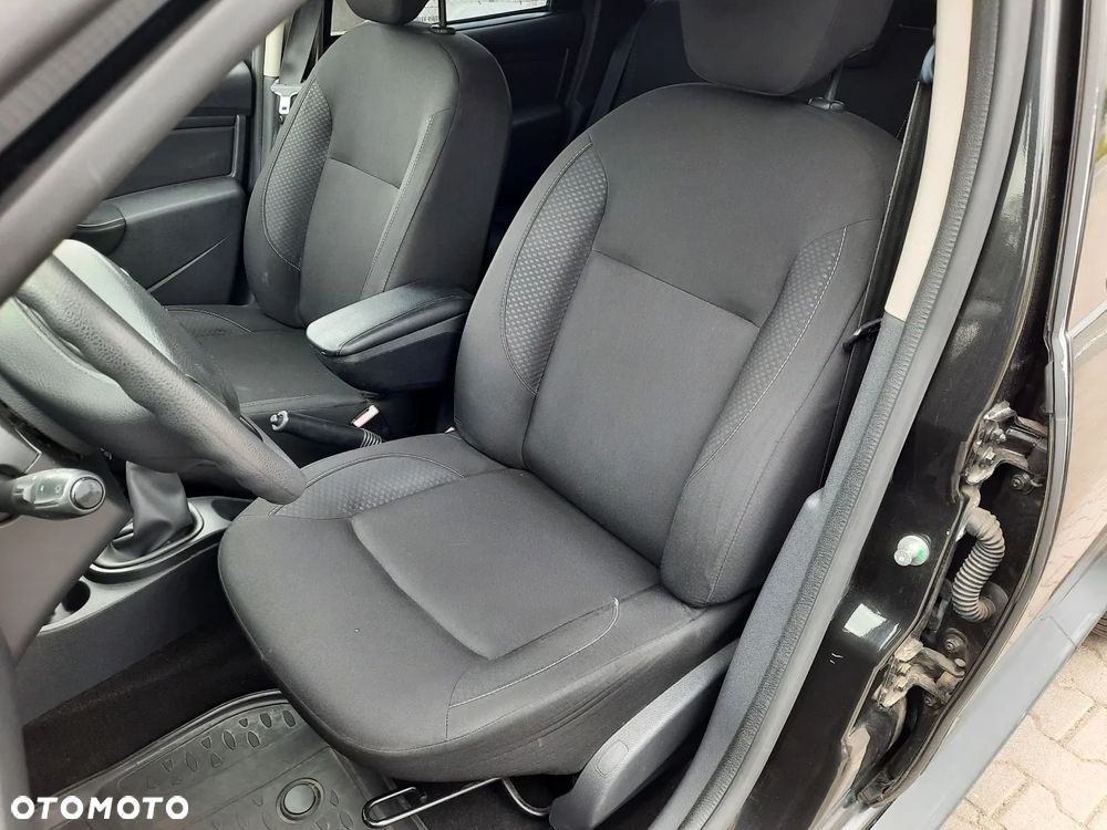 Dacia Duster 1.6 SCe Laureate S&S - 17