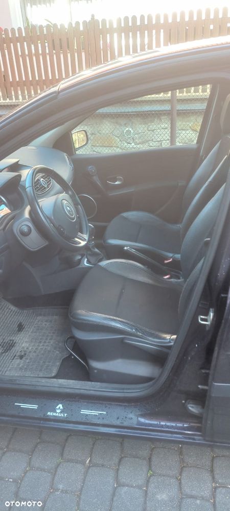 Renault Clio 1.5 dCi ESP Ripcurl - 3