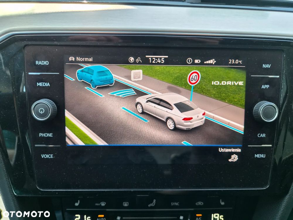 Volkswagen Passat 1.5 TSI EVO Elegance DSG - 18