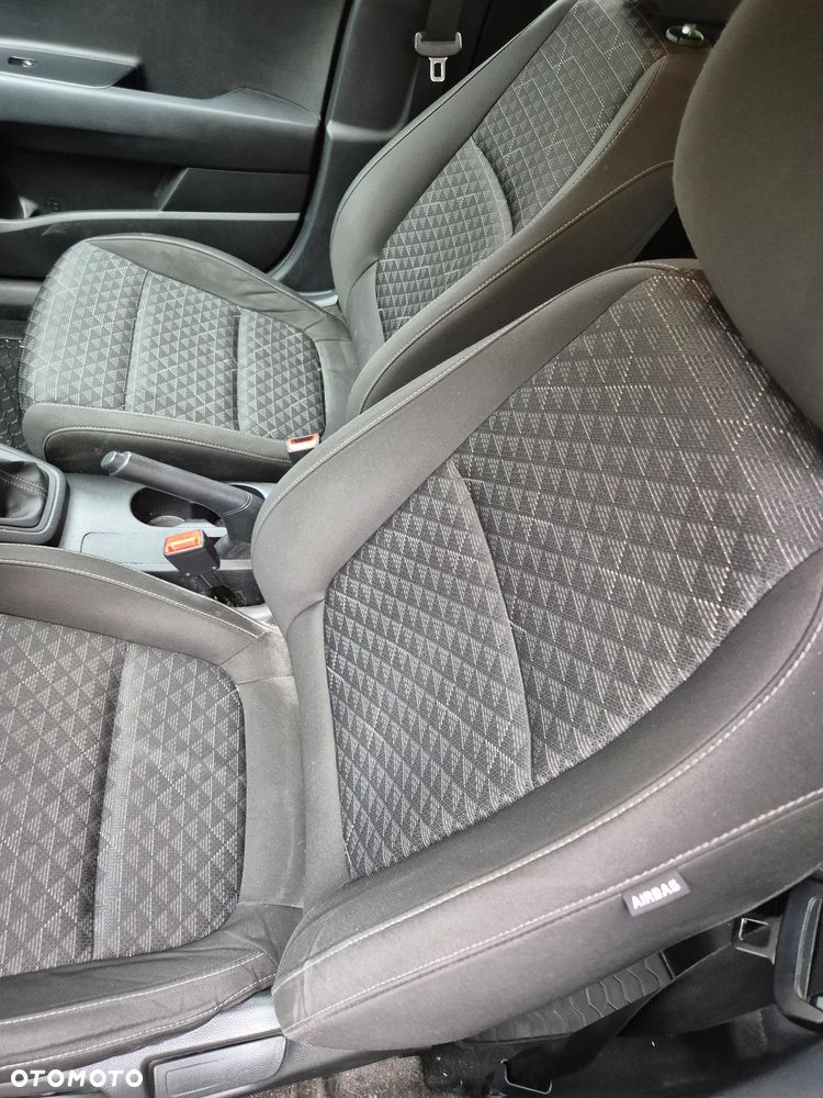 Kia Rio 1.2 M - 14