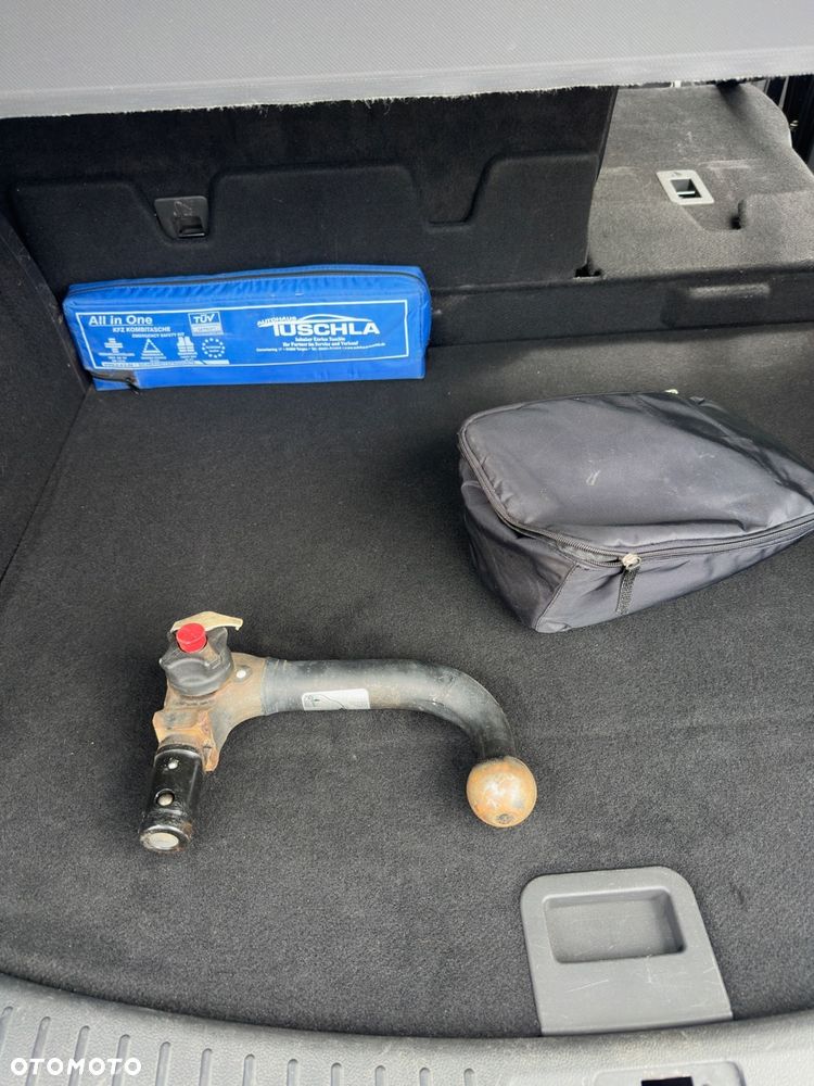 Ford Kuga - 22