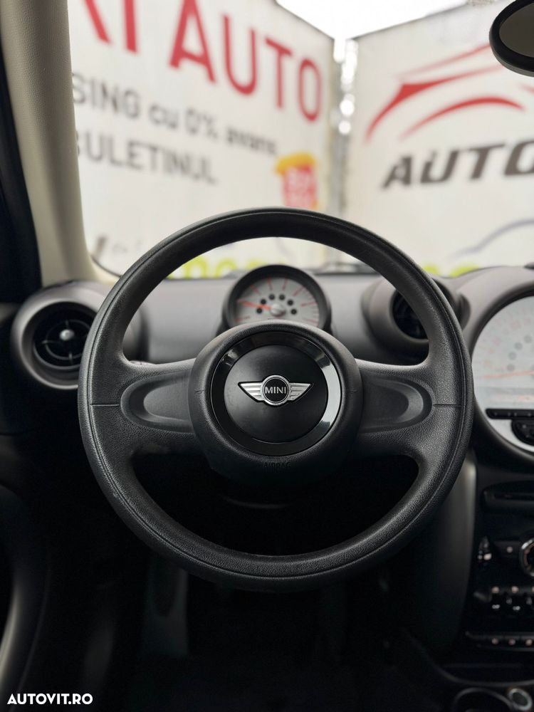 Mini Countryman One D - 33