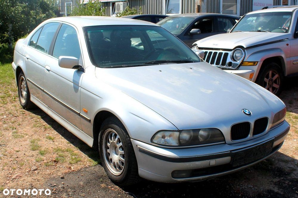 BMW 5 E39 1999 2.5i M52B25 Sedan (MASKA, ZDERZAK, LAMPA, BŁOTNIK, DRZWI, SZYBA, FOTEL) - 2