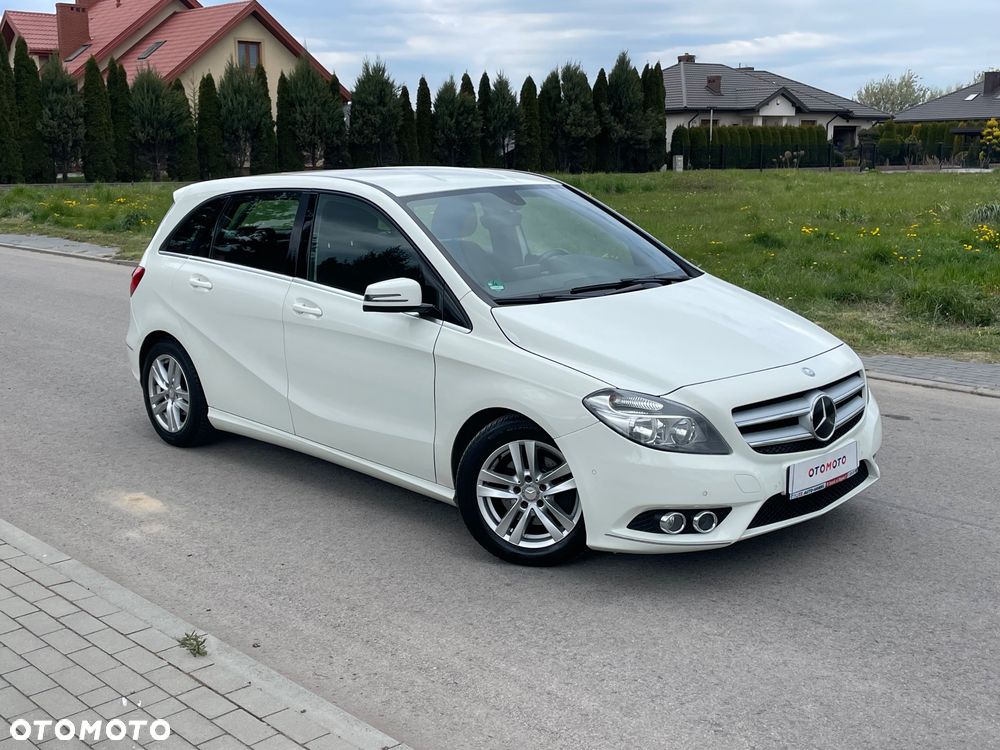 Mercedes-Benz Klasa B 180 CDI (BlueEFFICIENCY) 7G-DCT - 21