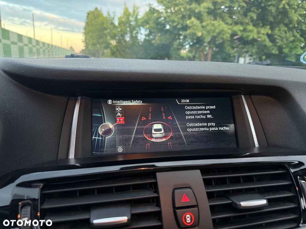 BMW X4 xDrive20d xLine - 16