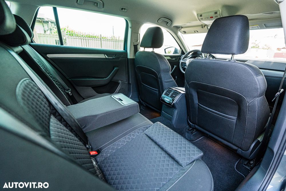 Skoda Superb 2.0 TDI DSG Style - 20