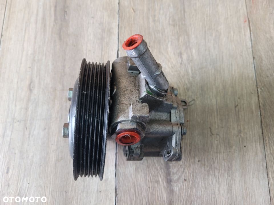 Pompa wspomagania BMW E84 E90 E91 1,6d 2,0d 1,6 2,0 D 678883803 - 2