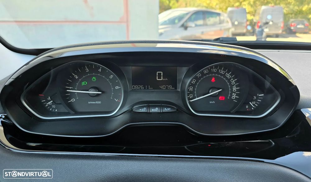 Peugeot 208 1.2 PureTech Active - 10