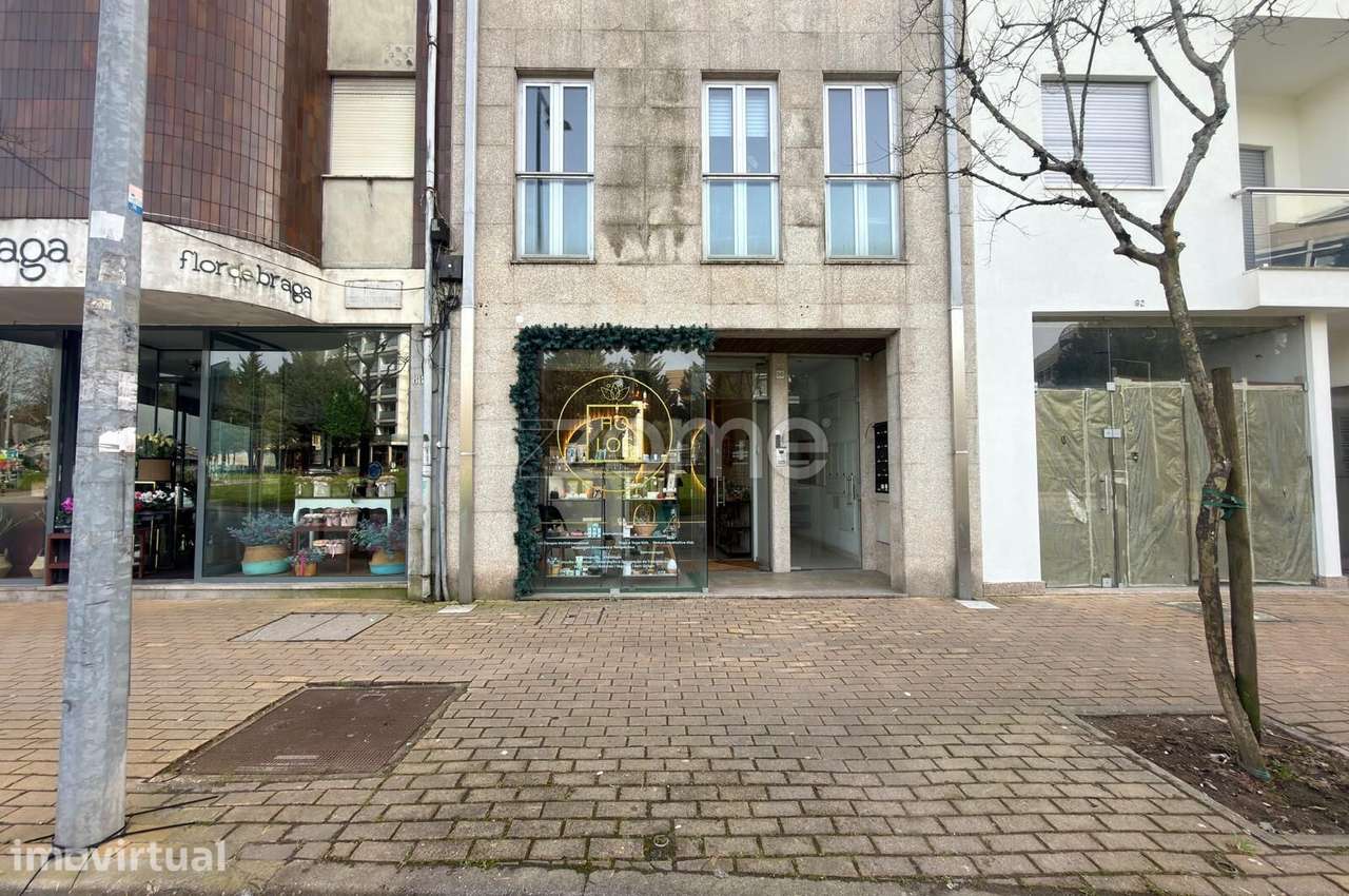 Loja Trespasse localizada em S.Vicente, Braga. - Grande imagem: 4/28