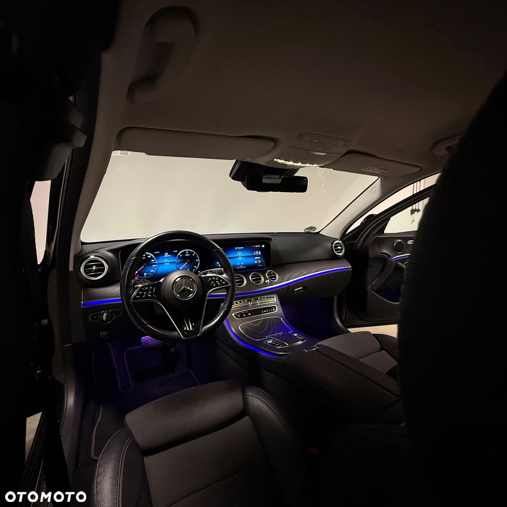Mercedes-Benz Klasa E 220 d T 9G-TRONIC Avantgarde - 14