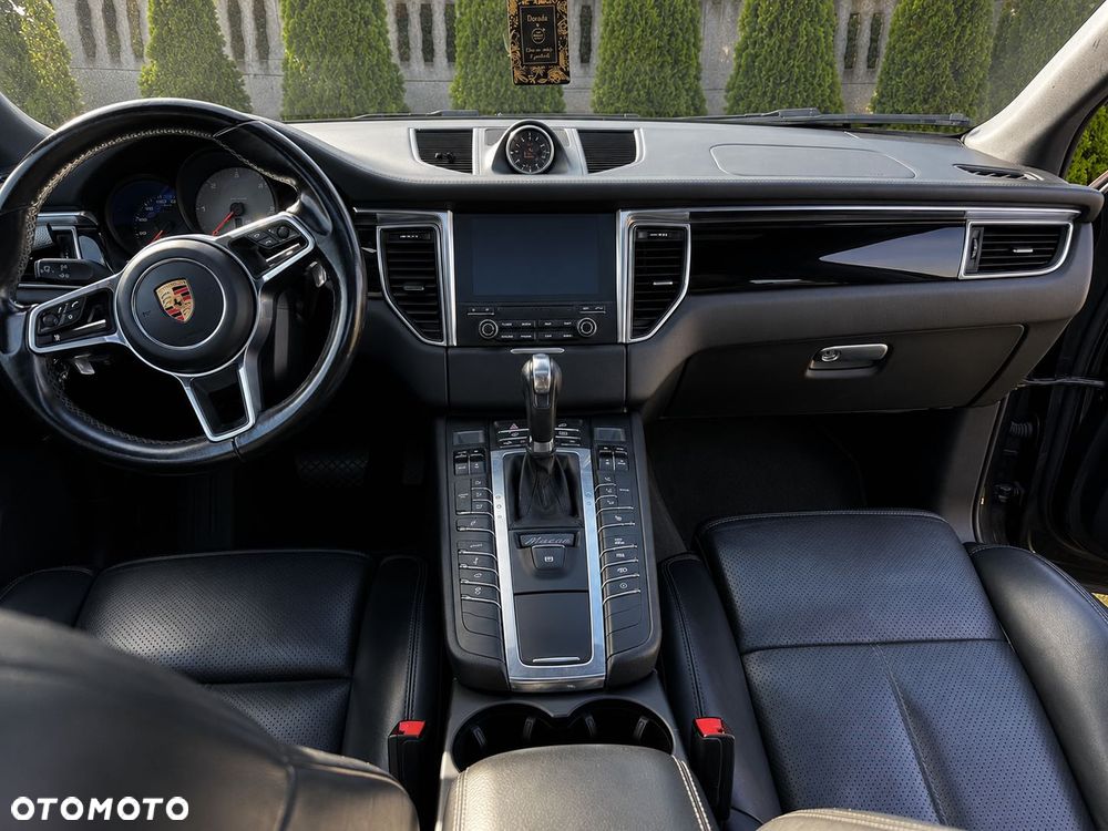 Porsche Macan - 4
