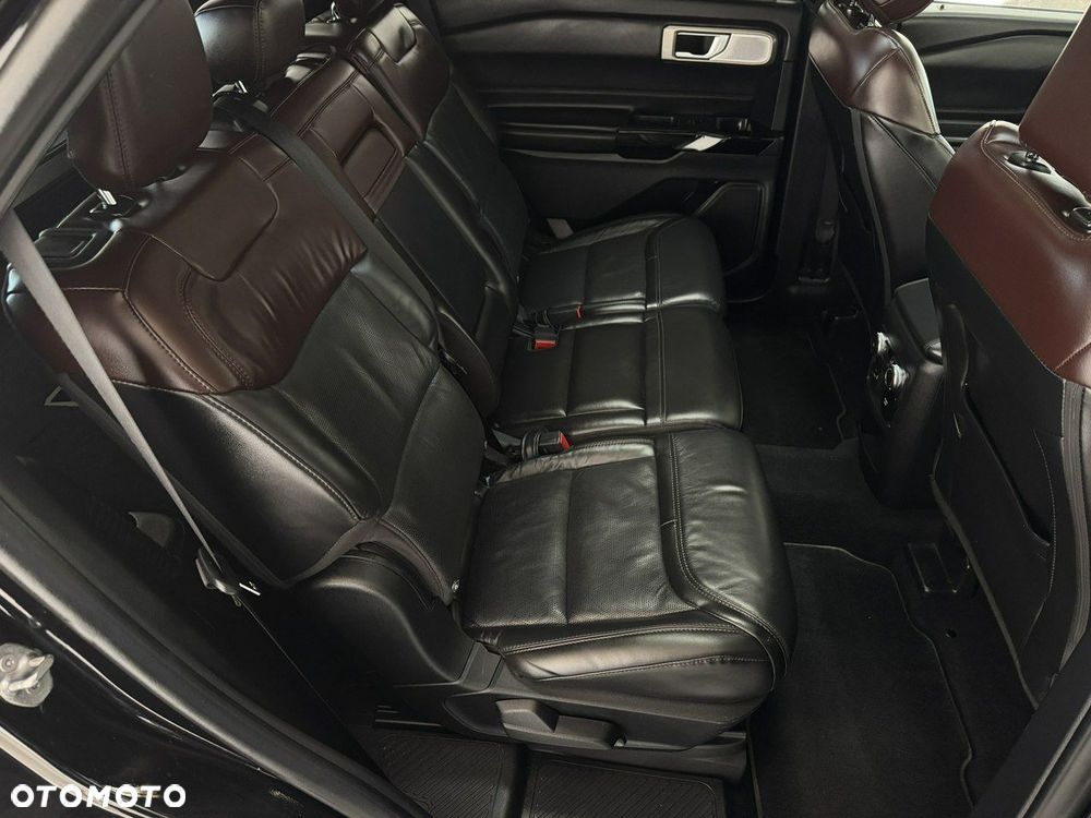 Ford Explorer - 19