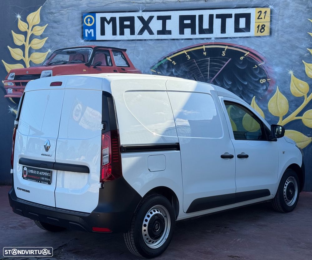 Renault Express 1.5 Blue DCi - 12