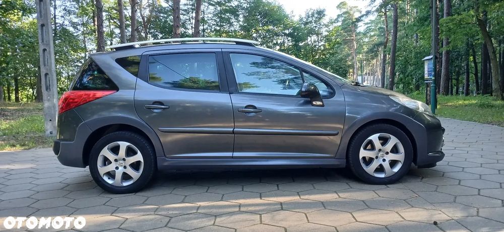 Peugeot 207 - 7