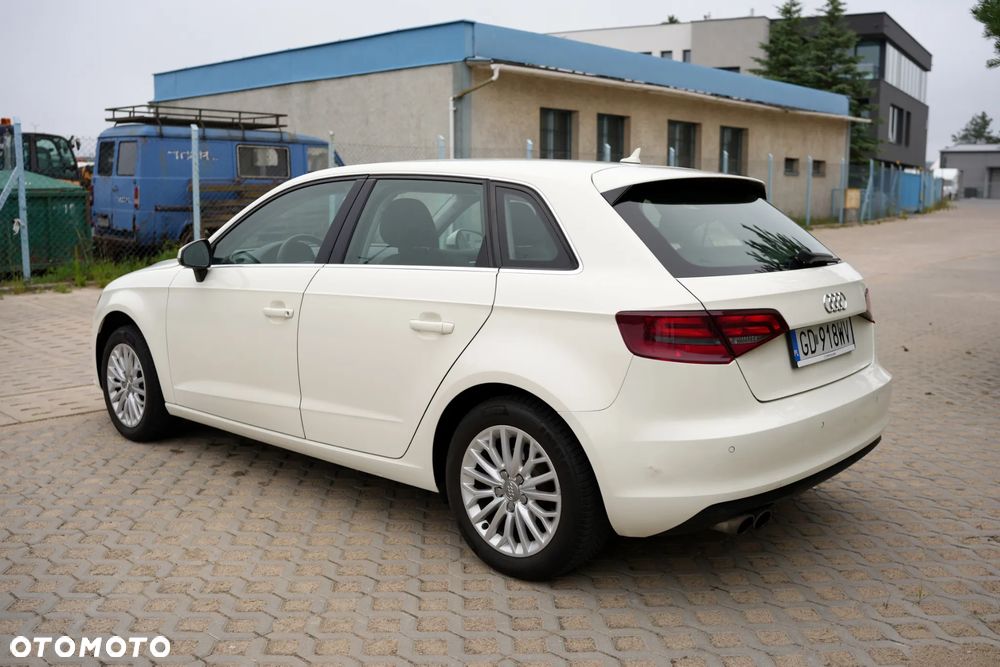 Audi A3 Sportback 1.4 TFSI Ambiente S tronic - 13
