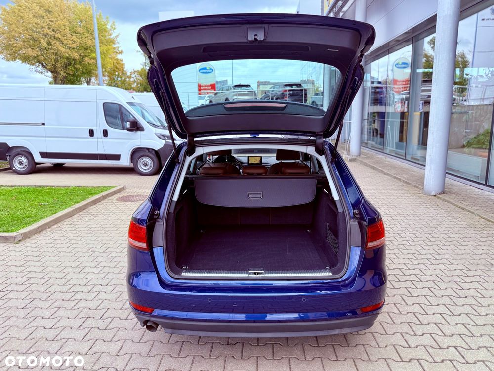 Audi A4 Avant 2.0 TDI S tronic - 11