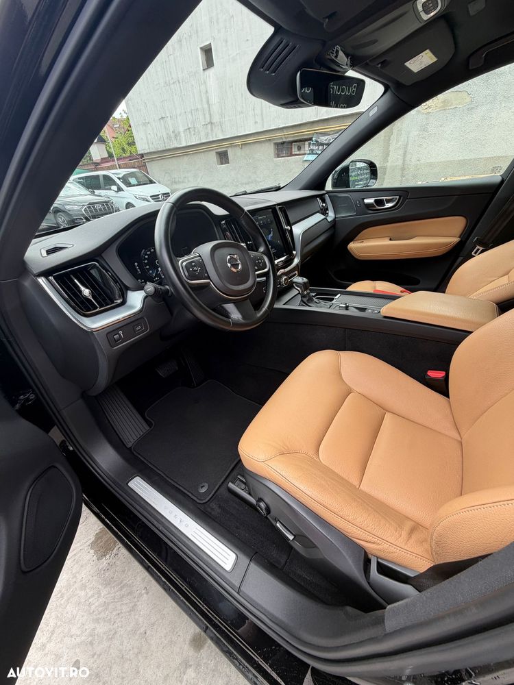 Volvo XC 60 D4 AWD Momentum - 8