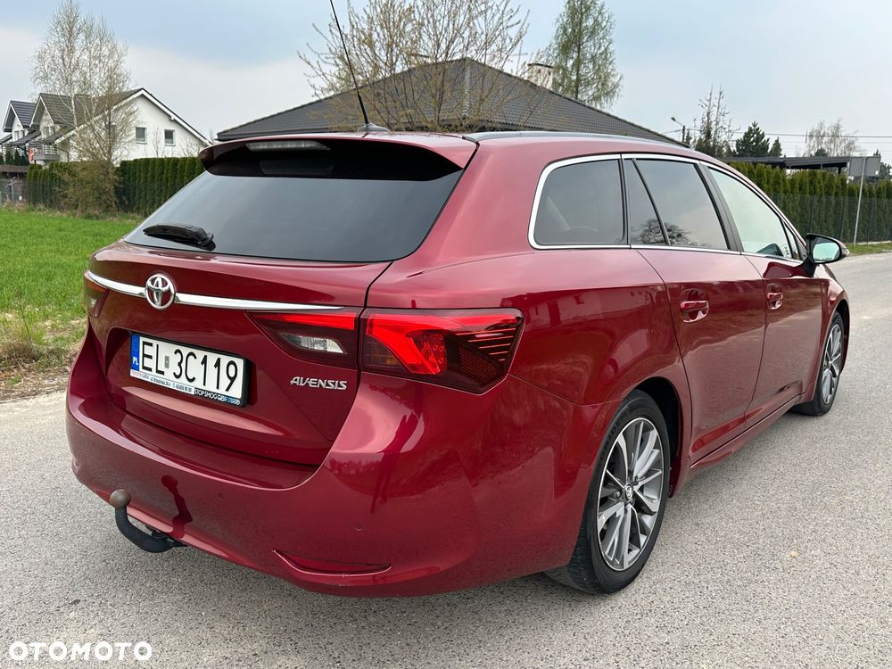 Toyota Avensis 2.0 Selection MS - 10