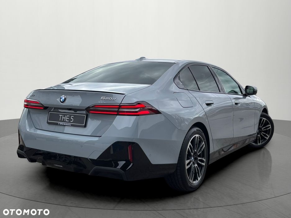 BMW Seria 5 520d xDrive mHEV M Sport - 3