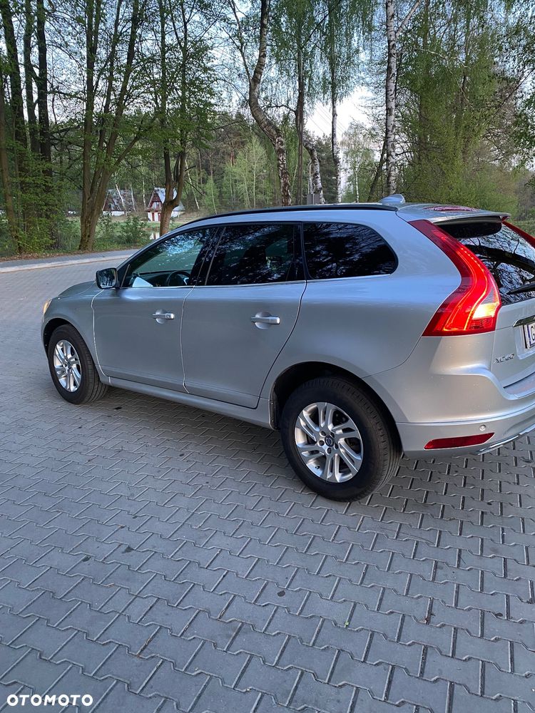Volvo XC 60 D4 Geartronic Momentum - 3