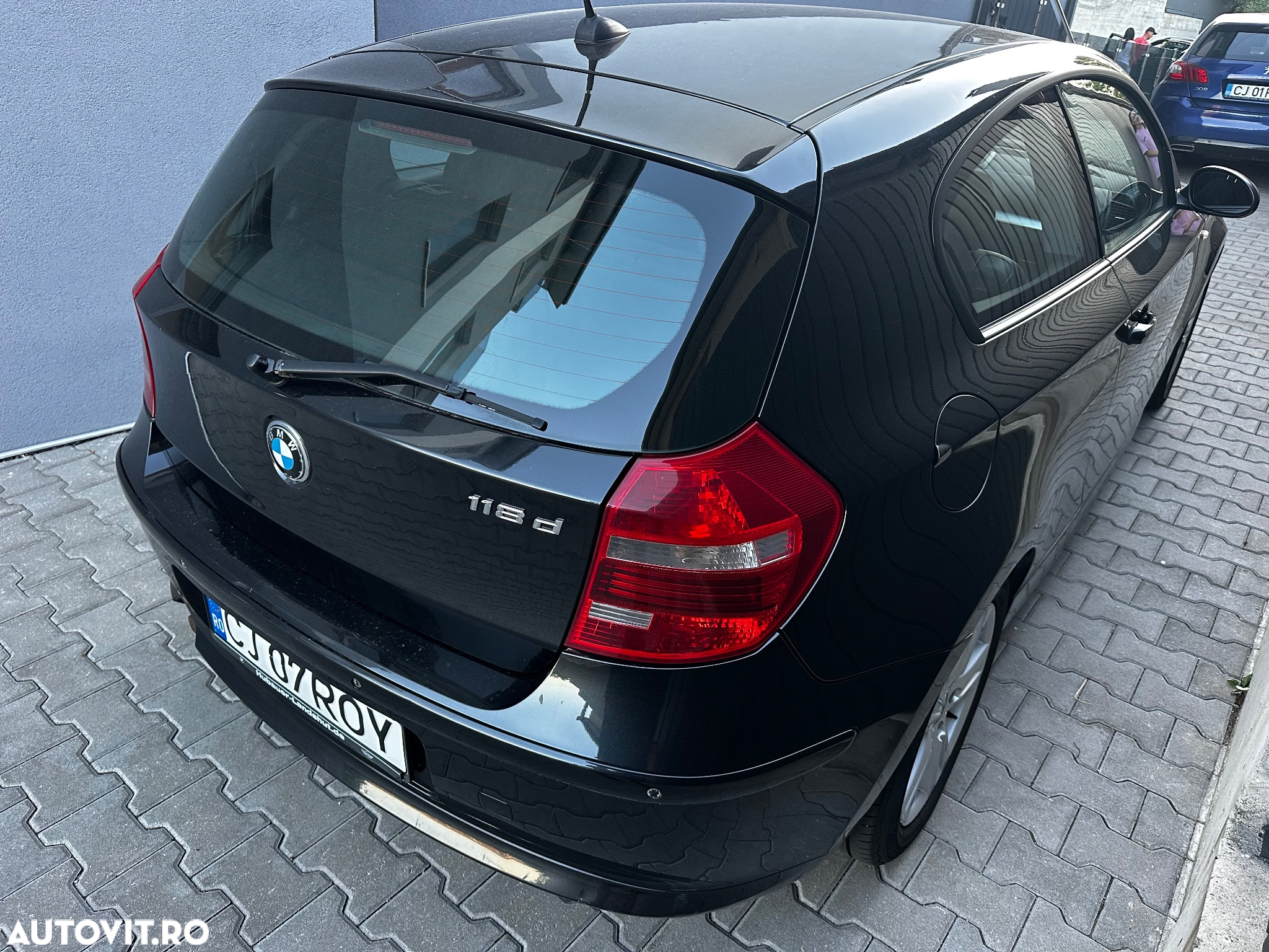 BMW Seria 1 118d - 4