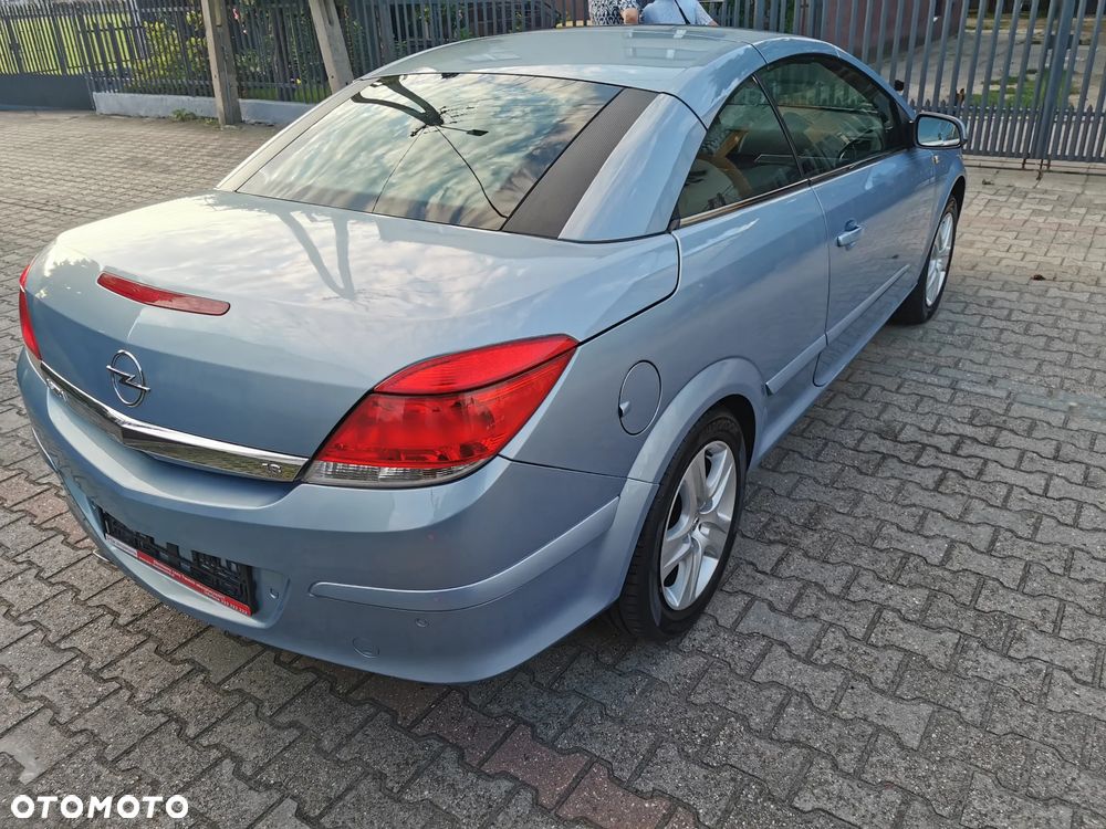 Opel Astra 1.8 Cosmo - 26