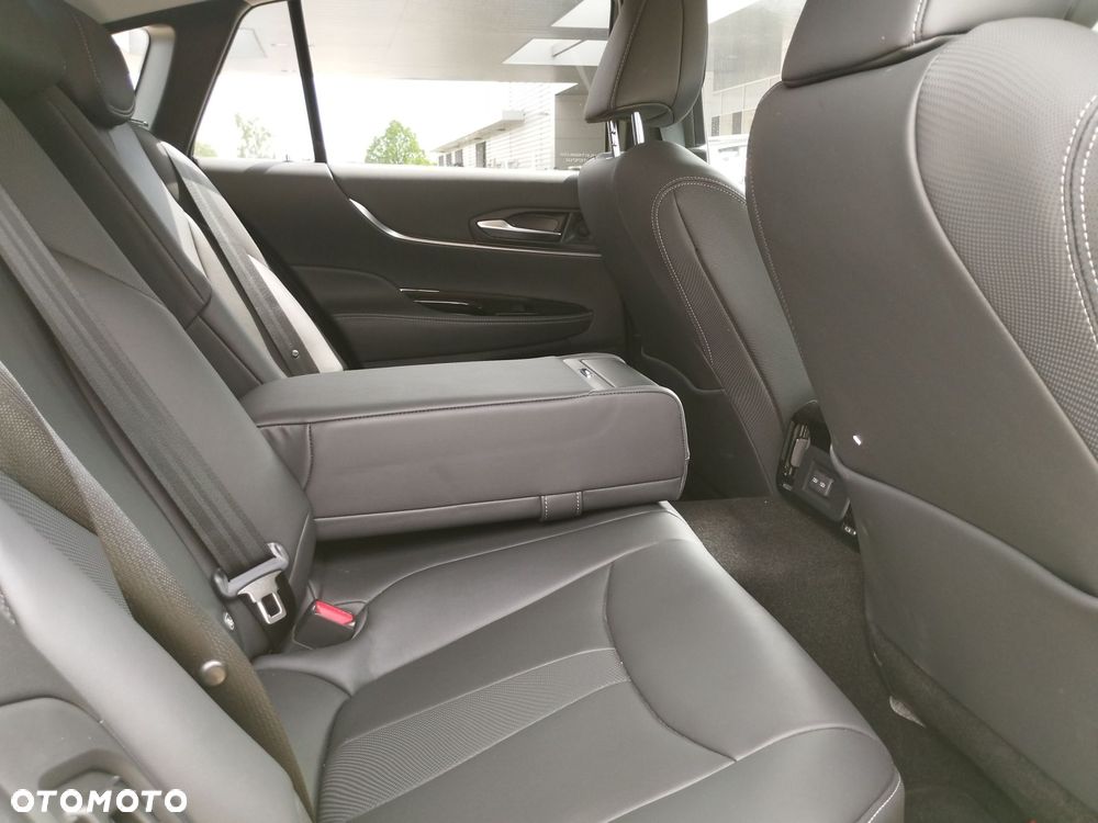 Toyota Mirai - 12