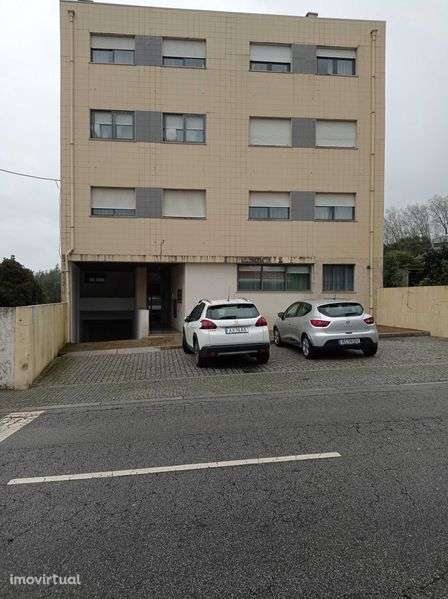 Apartamento T2 à venda na Rua da Santana - Grande imagem: 2/12