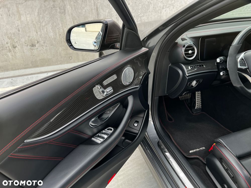 Mercedes-Benz Klasa E 43 AMG 4-Matic - 16