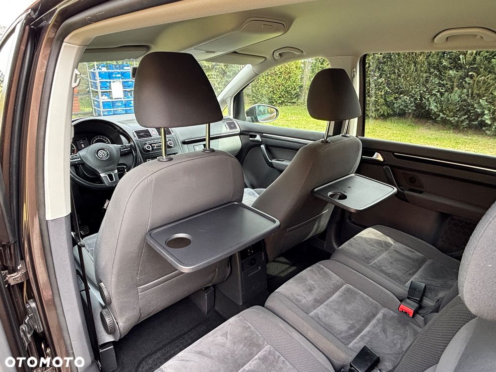 Volkswagen Touran 2.0 TDI DPF BlueMotion Technology Comfortline - 28