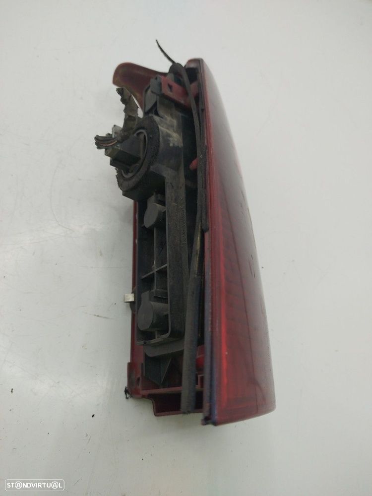 Farolim Stop Esq Ford Focus Caixa/Combi (Dnw) - 4