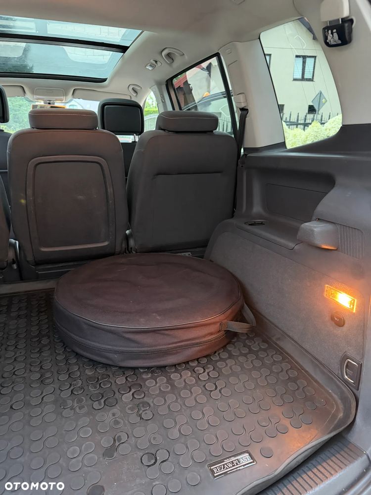 Volkswagen Touran 1.6 TDI DPF MATCH - 28