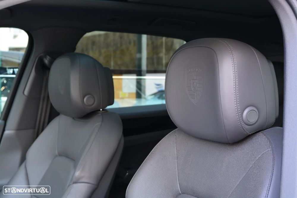 Porsche Cayenne E-Hybrid - 29
