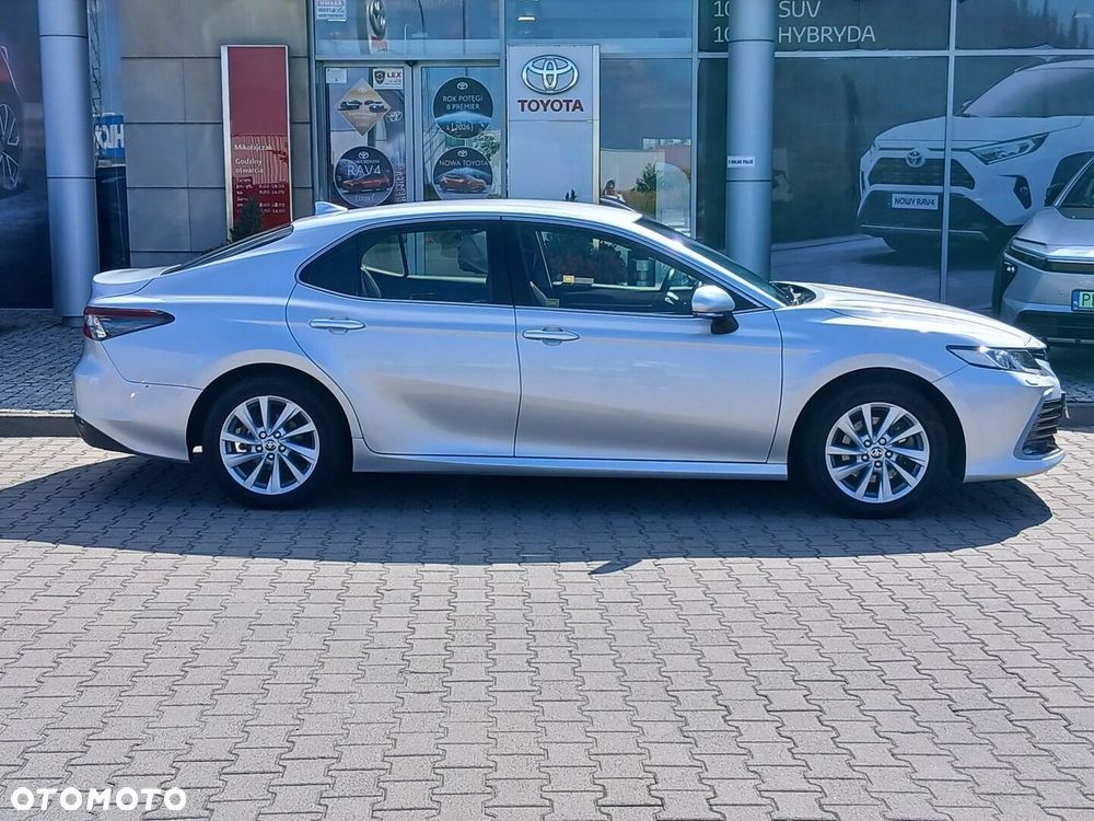 Toyota Camry 2.5 Hybrid Comfort CVT - 8