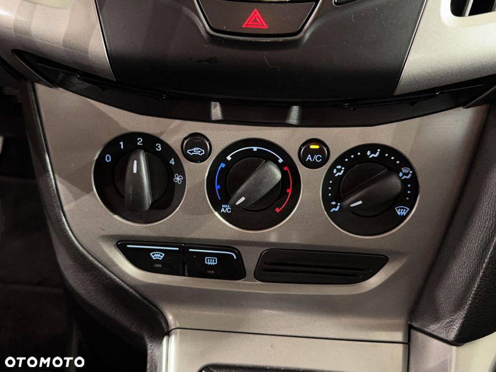 Ford Focus - 21