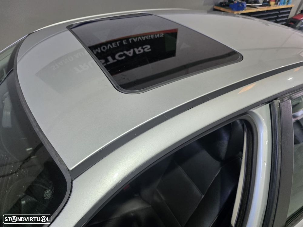 BMW 320 d Touring - 8