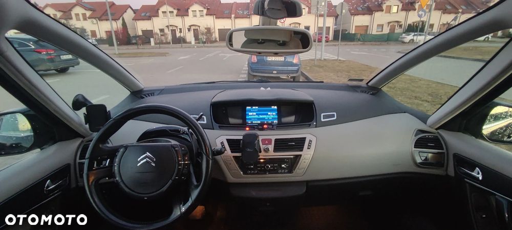 Citroën C4 Picasso 2.0 HDi FAP Exclusive - 19