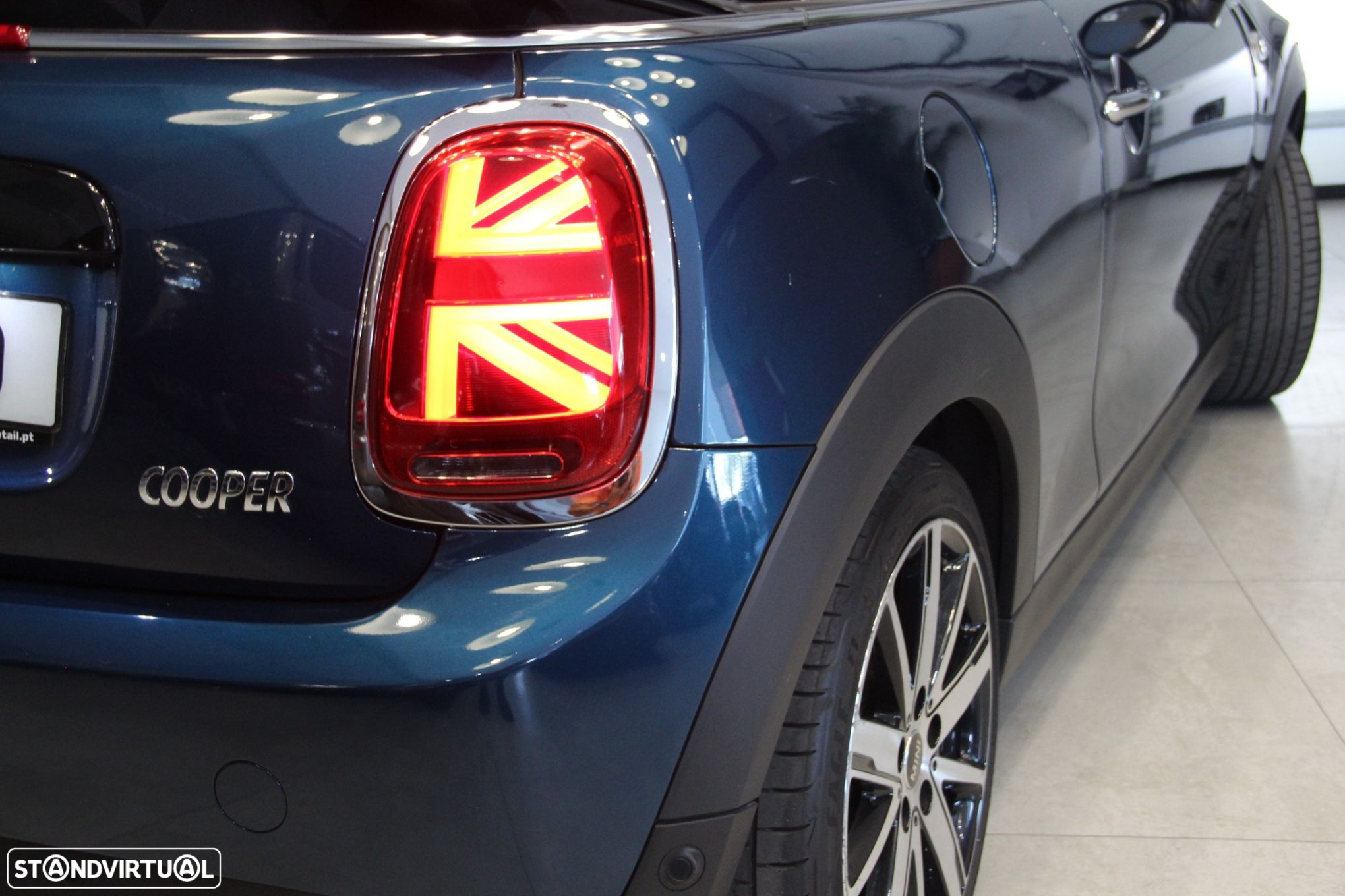 MINI Cabrio Cooper Auto - 22