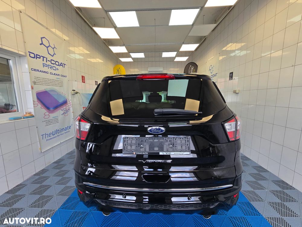 Ford Kuga 2.0 TDCi 4WD Powershift Vignale - 6